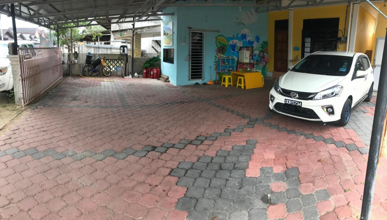 Rumah Hentian Ayah Kampung Kuala Besut Buitenkant foto