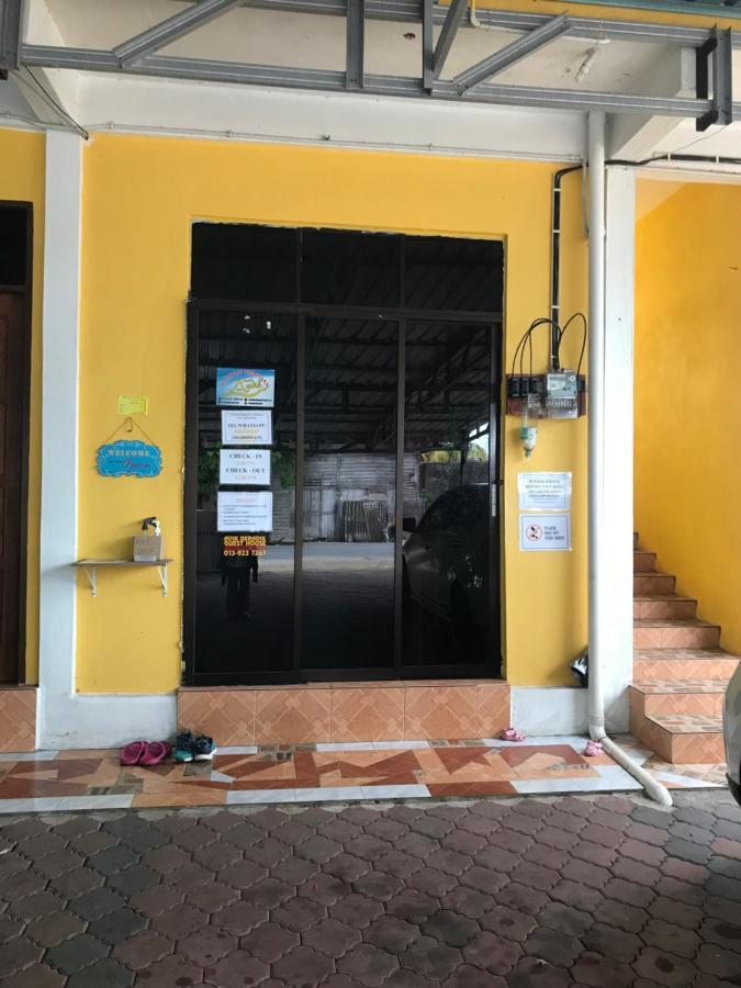 Rumah Hentian Ayah Kampung Kuala Besut Buitenkant foto