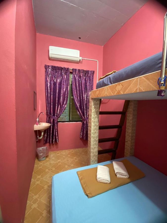 Rumah Hentian Ayah Kampung Kuala Besut Buitenkant foto