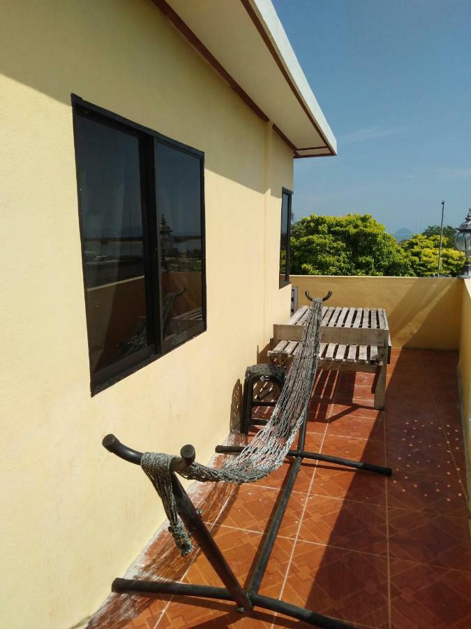 Rumah Hentian Ayah Kampung Kuala Besut Buitenkant foto